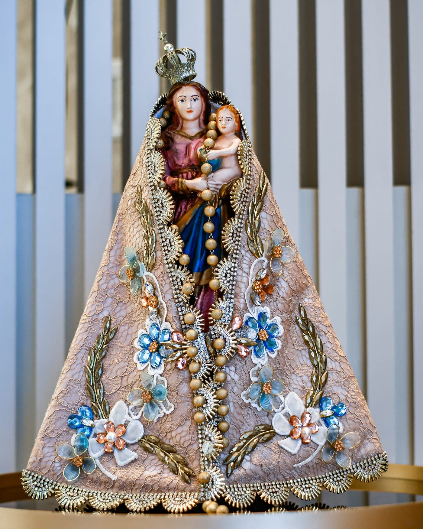 Imagem de Nossa Senhora de Nazaré no Club Beauté